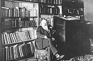 Johannes Brahms i sit arbejdsvrelse.